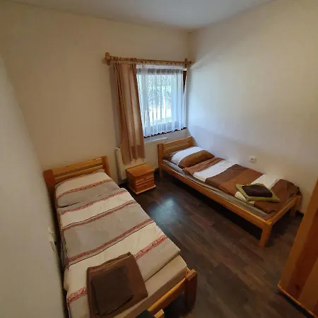 Horáreň Nový Tekov * Novy Tekov